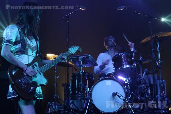 BLONDE REDHEAD - 2008-04-17 - PARIS - Le Bataclan - Kazu Makino - Simone Pace